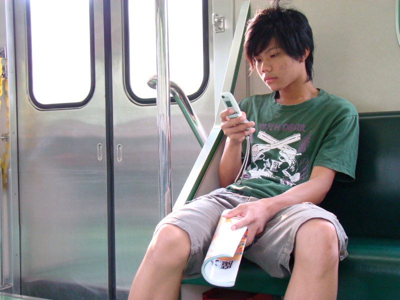 台灣鐵路旅遊攝影電車-區間車旅客特寫2007攝影照片125