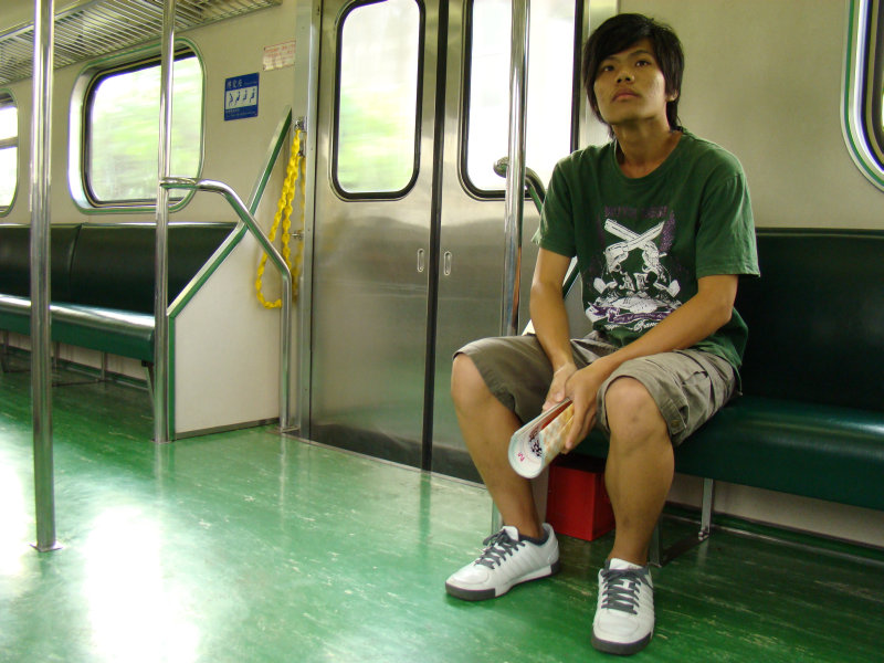 台灣鐵路旅遊攝影電車-區間車旅客特寫2007攝影照片127