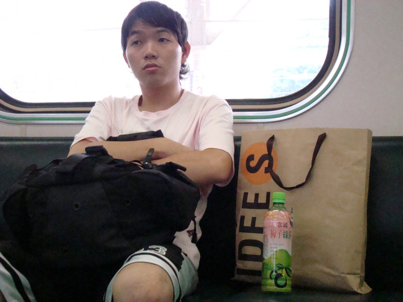 台灣鐵路旅遊攝影電車-區間車旅客特寫2007攝影照片132