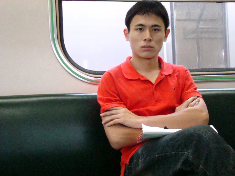 台灣鐵路旅遊攝影電車-區間車旅客特寫2007攝影照片133