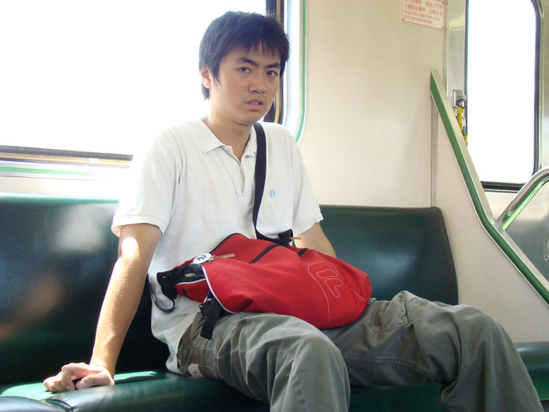台灣鐵路旅遊攝影電車-區間車旅客特寫2007攝影照片139