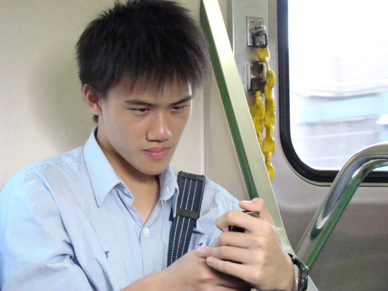 台灣鐵路旅遊攝影電車-區間車旅客特寫2007攝影照片143