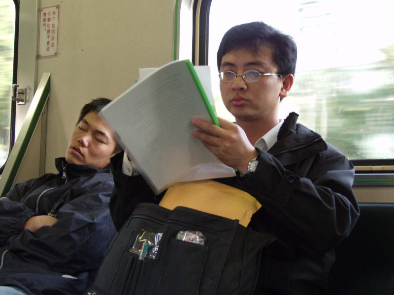 台灣鐵路旅遊攝影電車-區間車旅客特寫2007攝影照片177