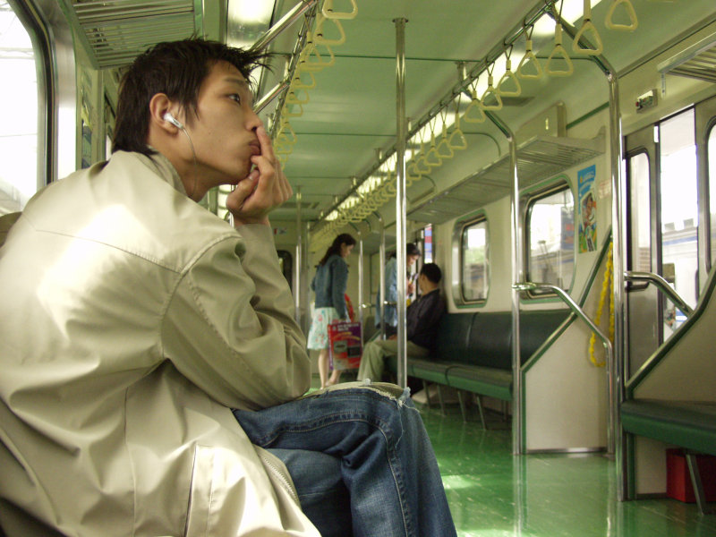 台灣鐵路旅遊攝影電車-區間車旅客特寫2007攝影照片208
