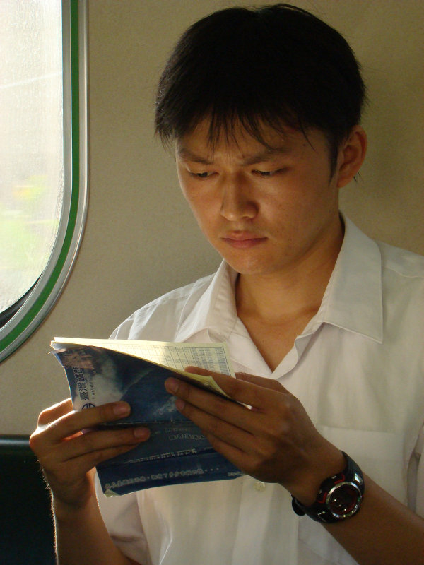 台灣鐵路旅遊攝影電車-區間車旅客特寫2009攝影照片27