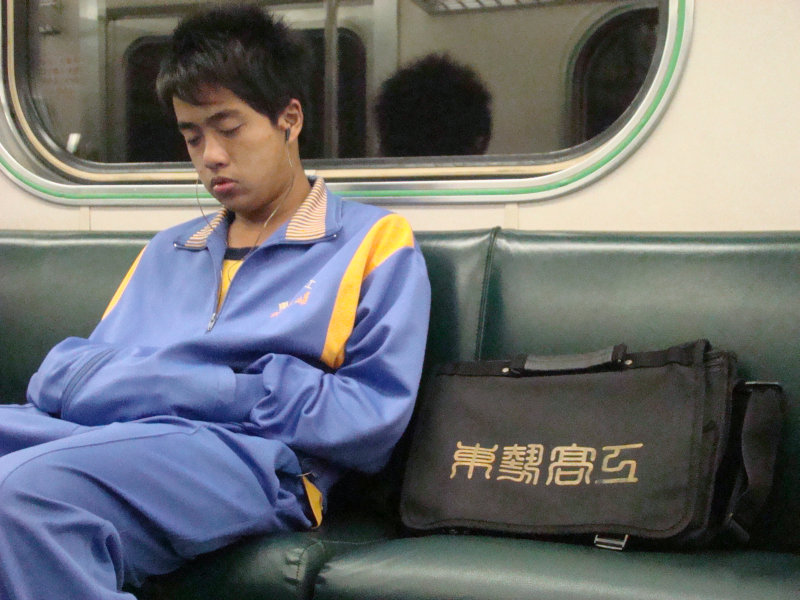 台灣鐵路旅遊攝影電車-區間車旅客特寫2009攝影照片36