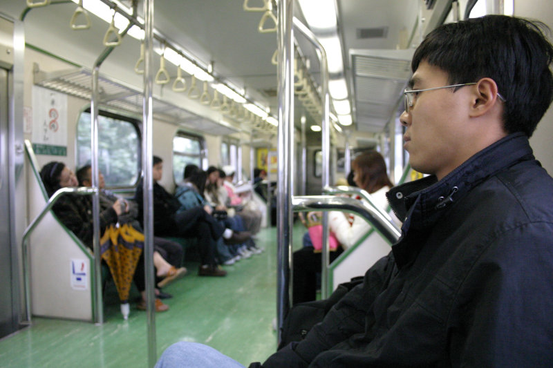 台灣鐵路旅遊攝影電車-區間車旅客篇2004攝影照片1