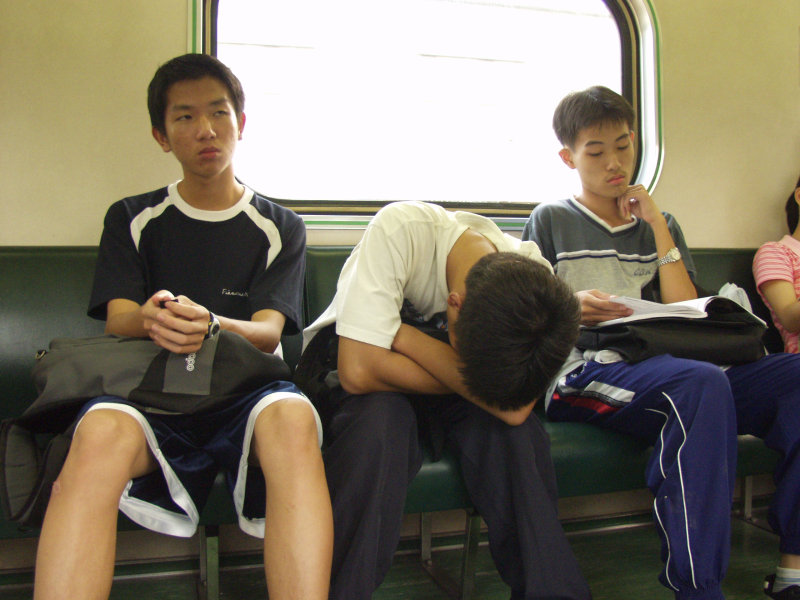 台灣鐵路旅遊攝影電車-區間車旅客篇2004攝影照片146