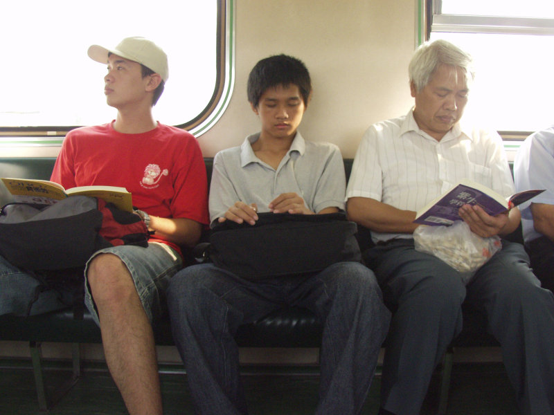 台灣鐵路旅遊攝影電車-區間車旅客篇2004攝影照片192