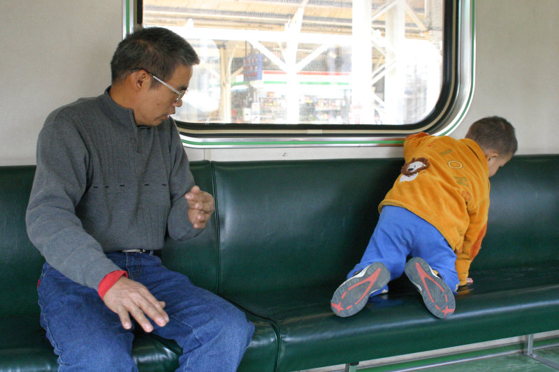 台灣鐵路旅遊攝影電車-區間車旅客篇2005攝影照片22