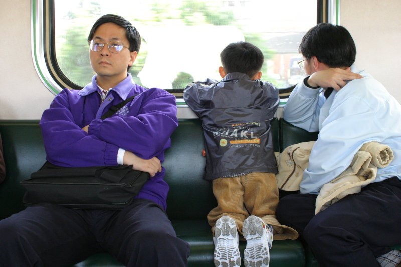 台灣鐵路旅遊攝影電車-區間車旅客篇2005攝影照片80