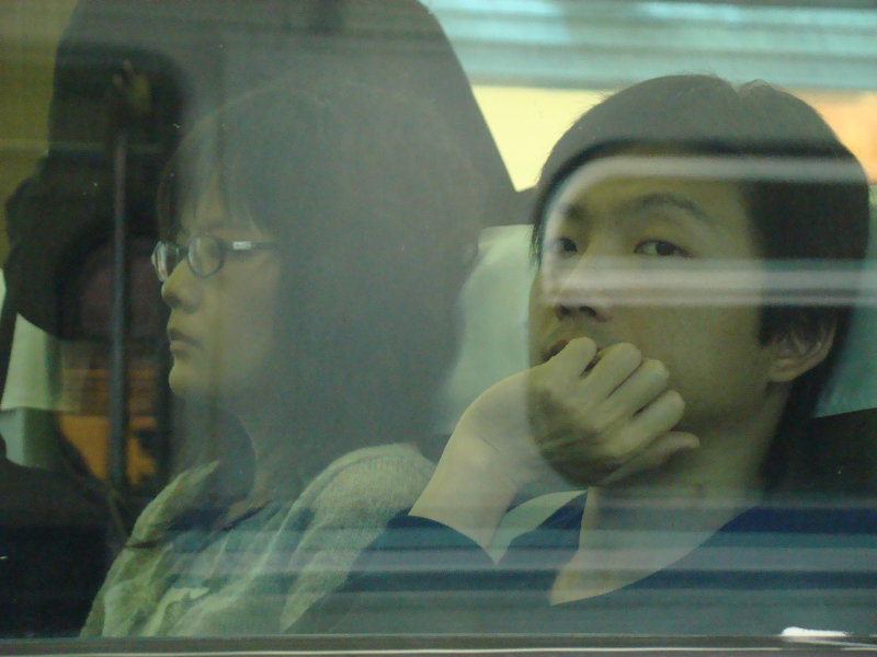 台灣鐵路旅遊攝影電車-區間車窗戶旁的旅客攝影照片27