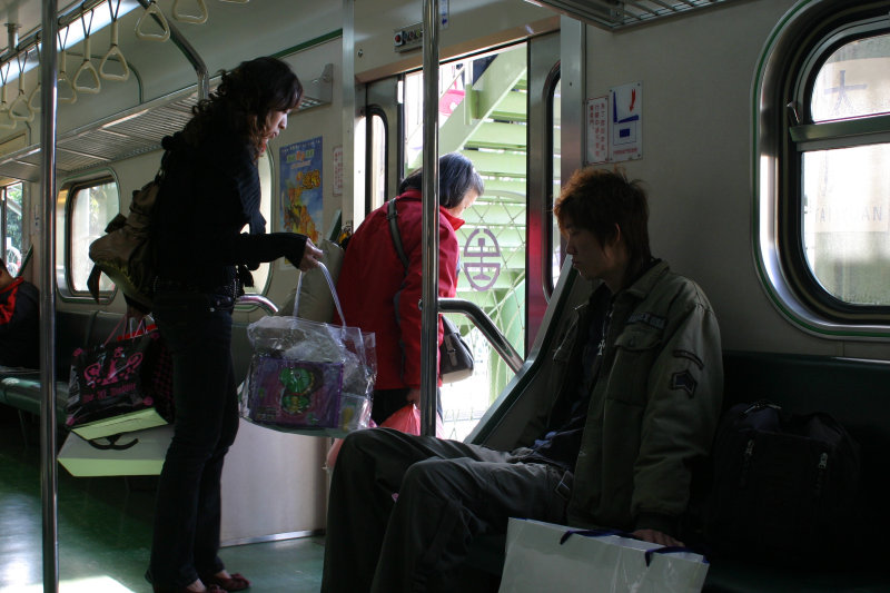 台灣鐵路旅遊攝影電車-區間車行車特寫攝影照片35
