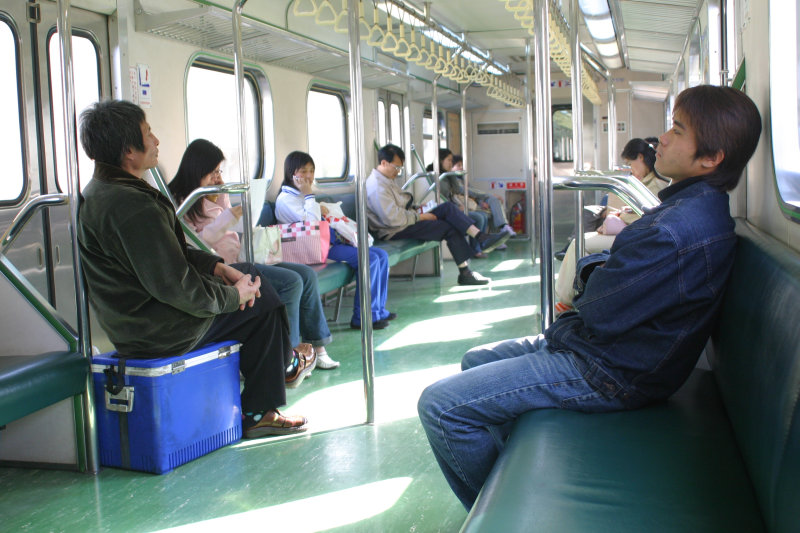 台灣鐵路旅遊攝影電車-區間車行車特寫攝影照片36