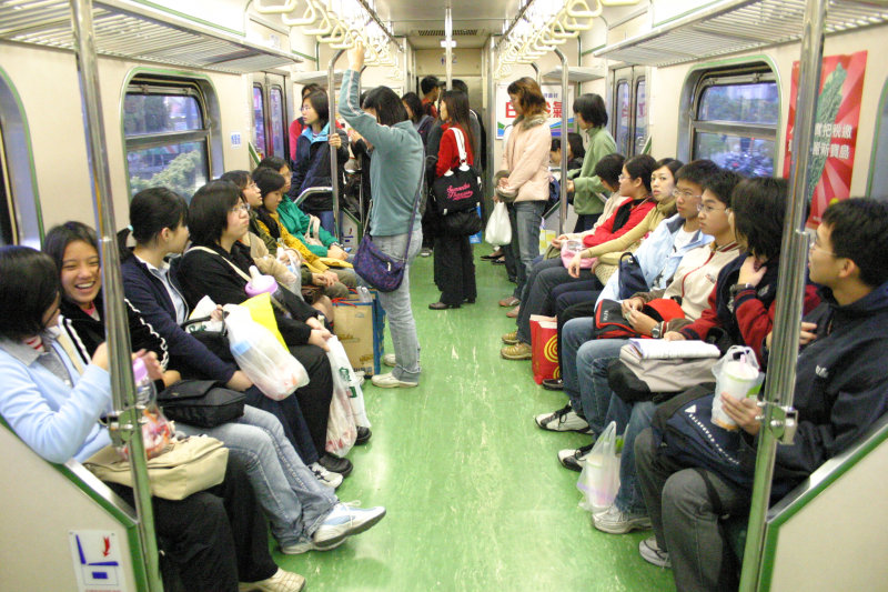 台灣鐵路旅遊攝影電車-區間車行車特寫攝影照片41
