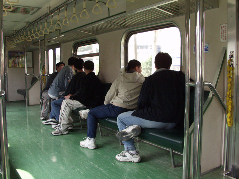 台灣鐵路旅遊攝影電車-區間車行車特寫攝影照片71