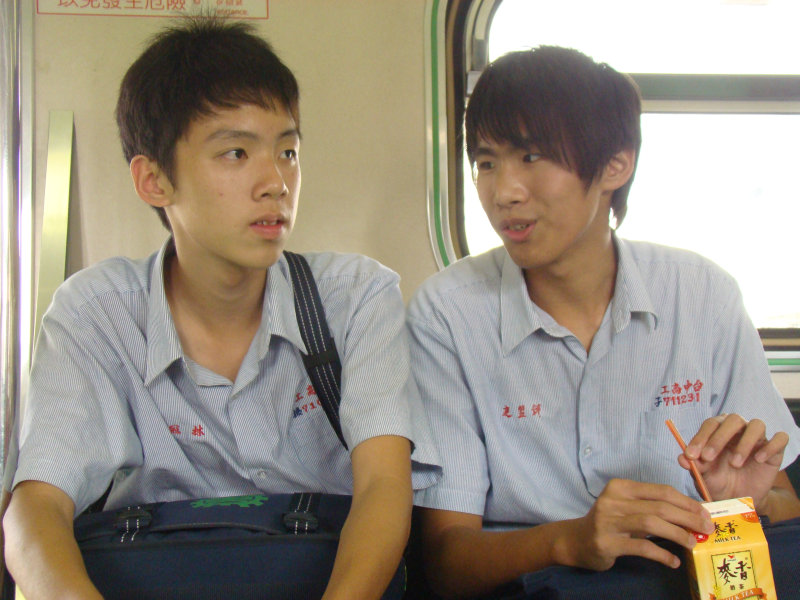 台灣鐵路旅遊攝影街拍帥哥20090418攝影照片12