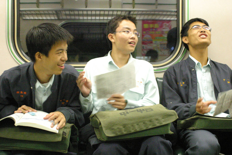 台灣鐵路旅遊攝影街拍帥哥台中一中2004-11-15攝影照片11