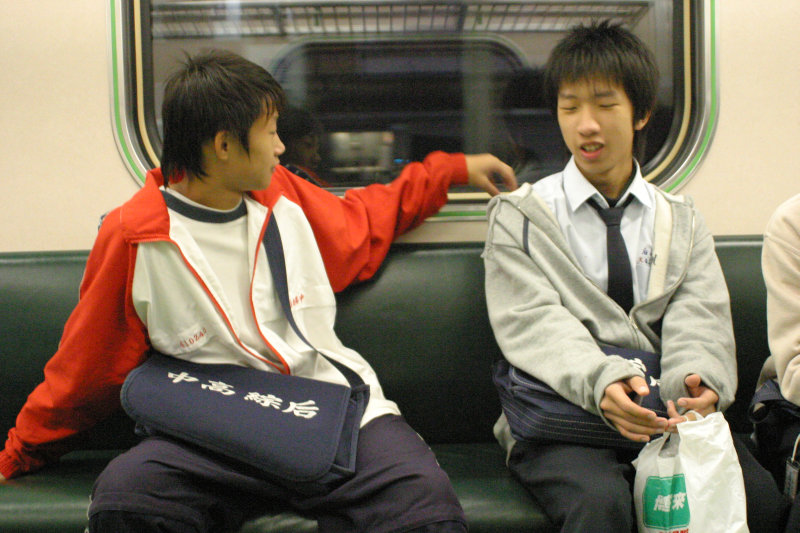 台灣鐵路旅遊攝影街拍帥哥后綜高中20061226攝影照片7