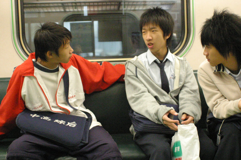 台灣鐵路旅遊攝影街拍帥哥后綜高中20061226攝影照片8
