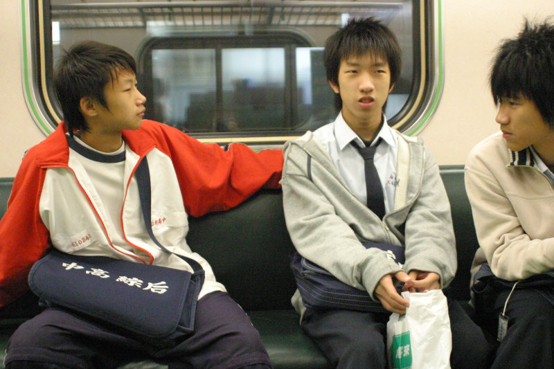 台灣鐵路旅遊攝影街拍帥哥后綜高中20061226攝影照片9