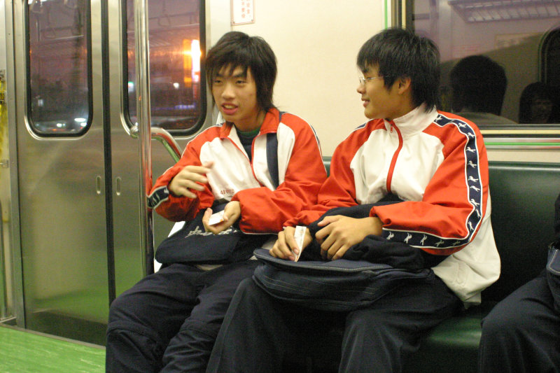 台灣鐵路旅遊攝影街拍帥哥后綜高中20061226攝影照片17