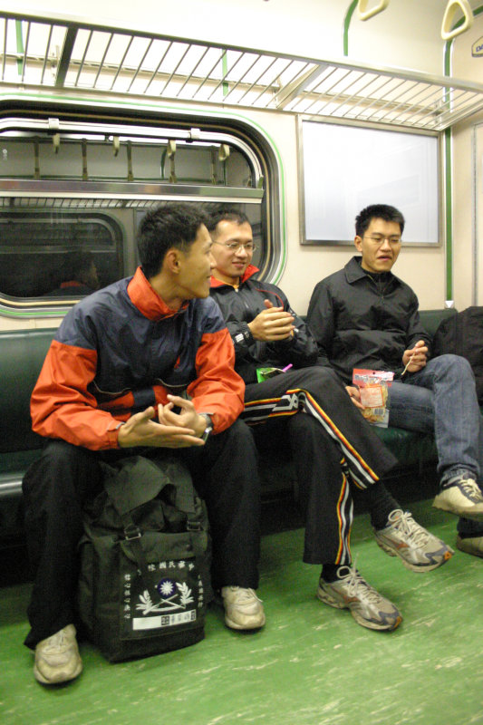 台灣鐵路旅遊攝影街拍帥哥后里阿兵哥2005-03-04攝影照片10