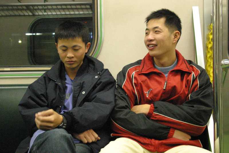 台灣鐵路旅遊攝影街拍帥哥后里阿兵哥2005-03-04攝影照片17