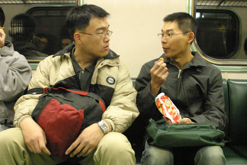 台灣鐵路旅遊攝影街拍帥哥后里阿兵哥2005-03-18攝影照片2