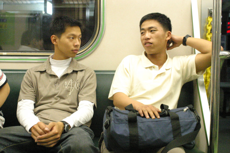 台灣鐵路旅遊攝影街拍帥哥后里阿兵哥2005-04-15攝影照片37