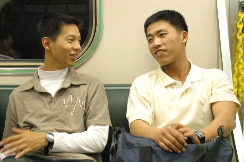 台灣鐵路旅遊攝影街拍帥哥后里阿兵哥2005-04-15攝影照片48