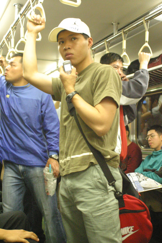 台灣鐵路旅遊攝影街拍帥哥后里阿兵哥2005-04-15攝影照片60