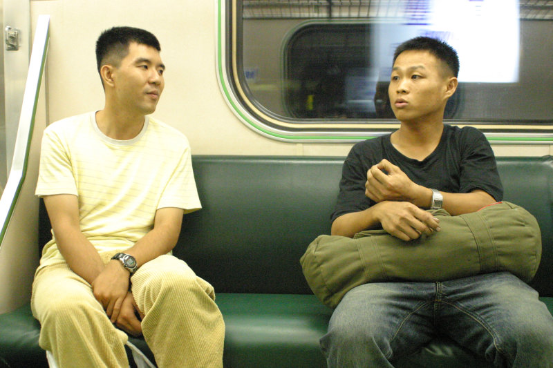 台灣鐵路旅遊攝影街拍帥哥后里阿兵哥2005-07-22攝影照片3