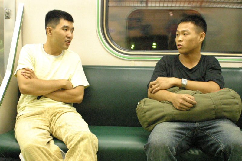台灣鐵路旅遊攝影街拍帥哥后里阿兵哥2005-07-22攝影照片7
