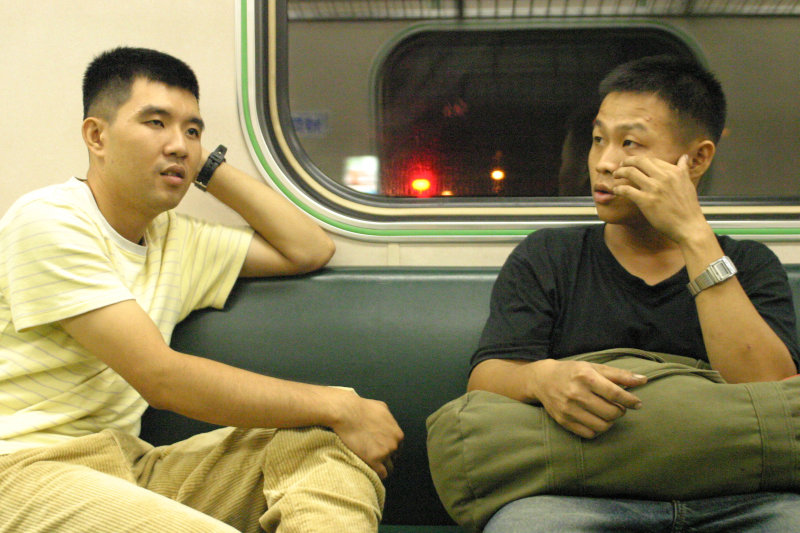 台灣鐵路旅遊攝影街拍帥哥后里阿兵哥2005-07-22攝影照片45