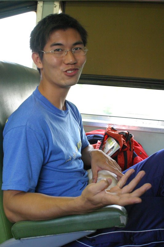 台灣鐵路旅遊攝影街拍帥哥宗立2004-11-21攝影照片18