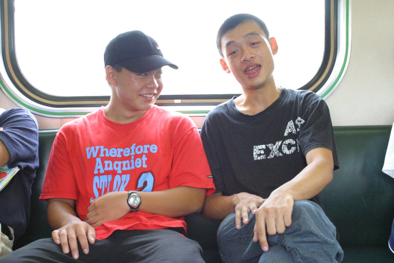台灣鐵路旅遊攝影街拍帥哥對話旅客(1)2005-07-31攝影照片30