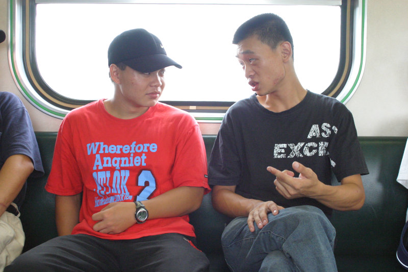 台灣鐵路旅遊攝影街拍帥哥對話旅客(1)2005-07-31攝影照片37