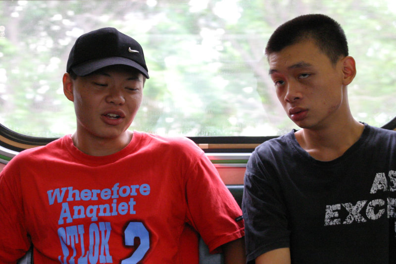 台灣鐵路旅遊攝影街拍帥哥對話旅客(1)2005-07-31攝影照片55