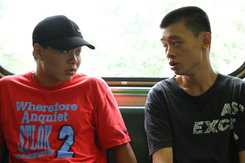 台灣鐵路旅遊攝影街拍帥哥對話旅客(1)2005-07-31攝影照片61
