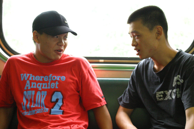 台灣鐵路旅遊攝影街拍帥哥對話旅客(1)2005-07-31攝影照片63