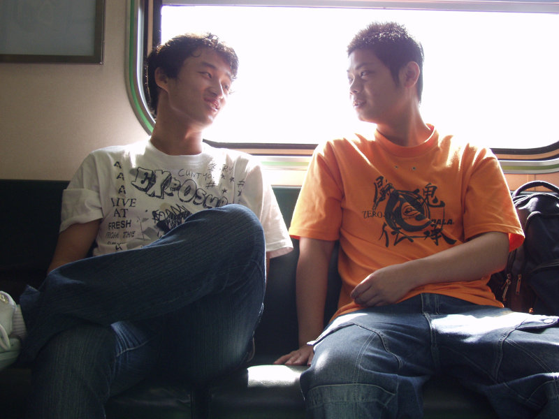台灣鐵路旅遊攝影街拍帥哥對話旅客(1)2005-10-15攝影照片9