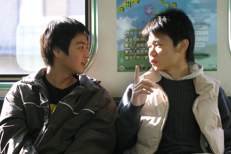 台灣鐵路旅遊攝影街拍帥哥對話旅客(1)2005-12-17攝影照片13