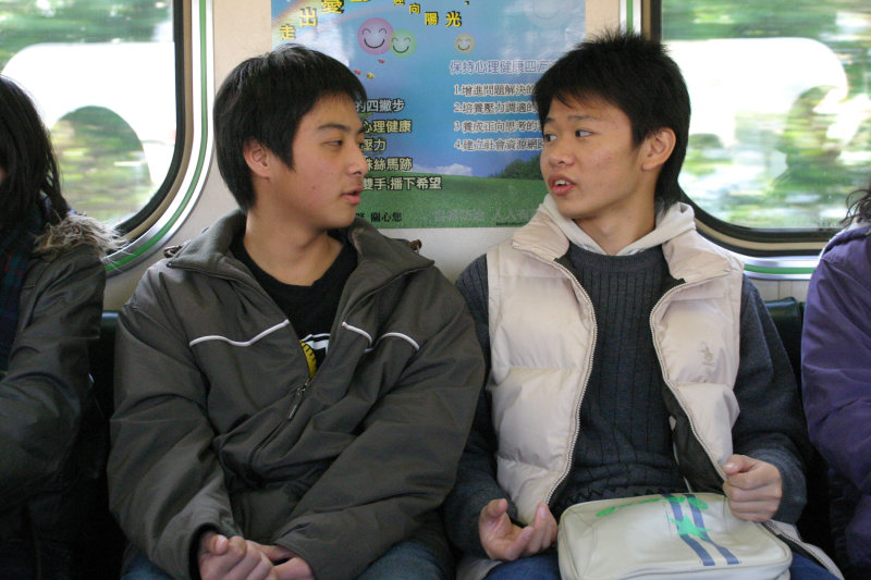 台灣鐵路旅遊攝影街拍帥哥對話旅客(1)2005-12-17攝影照片16