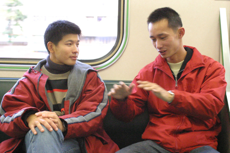 台灣鐵路旅遊攝影街拍帥哥對話旅客(2)2005-12-17攝影照片6