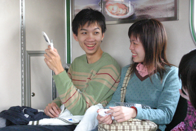 台灣鐵路旅遊攝影街拍帥哥拍照手機2005-02-10攝影照片14