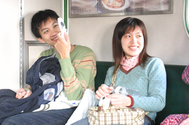 台灣鐵路旅遊攝影街拍帥哥拍照手機2005-02-10攝影照片15