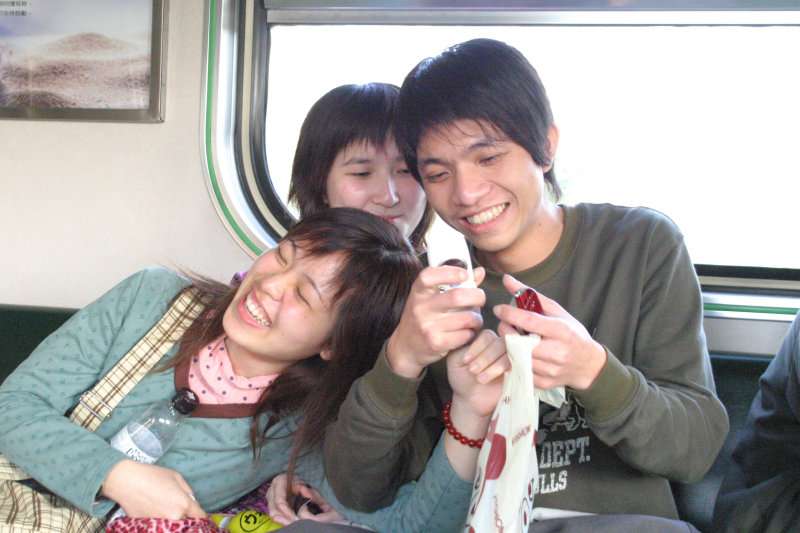 台灣鐵路旅遊攝影街拍帥哥拍照手機2005-02-10攝影照片18