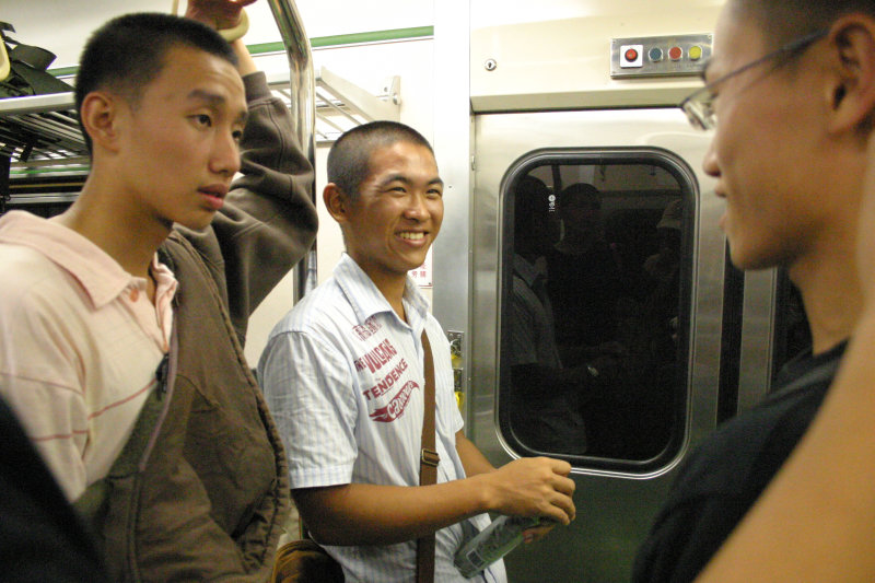 台灣鐵路旅遊攝影街拍帥哥欽正2005-07-22攝影照片10
