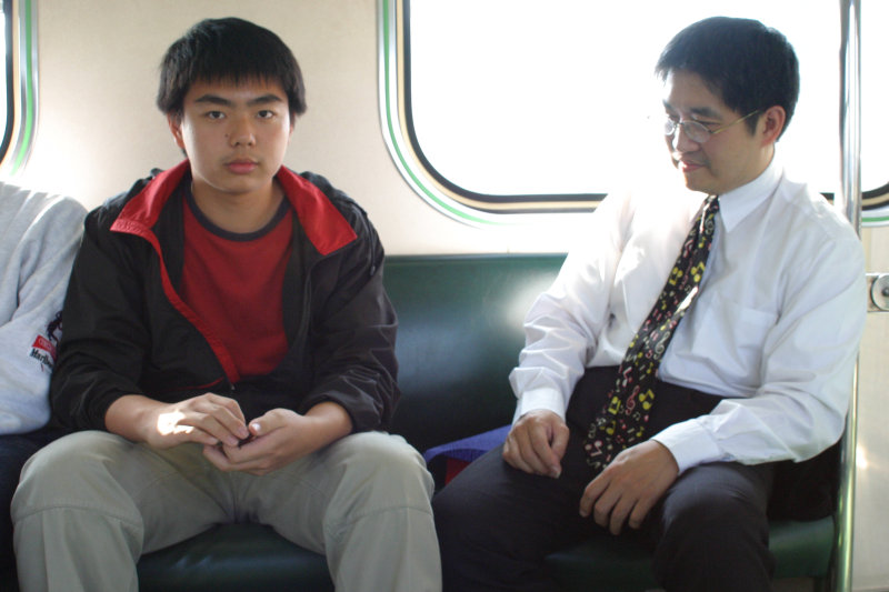 台灣鐵路旅遊攝影街拍帥哥藝文表演2005-01-23攝影照片40